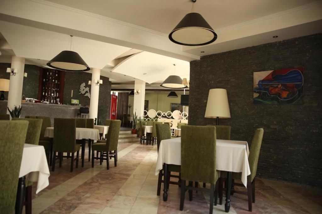 Sirena Hotel Tushemisht Eksteriør billede