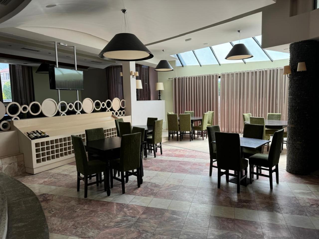 Sirena Hotel Tushemisht Eksteriør billede